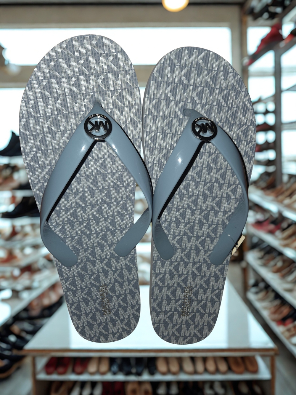 Michael Kors  Logo Flip Flops sz 11